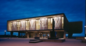Milwaukee County War Memorial Center